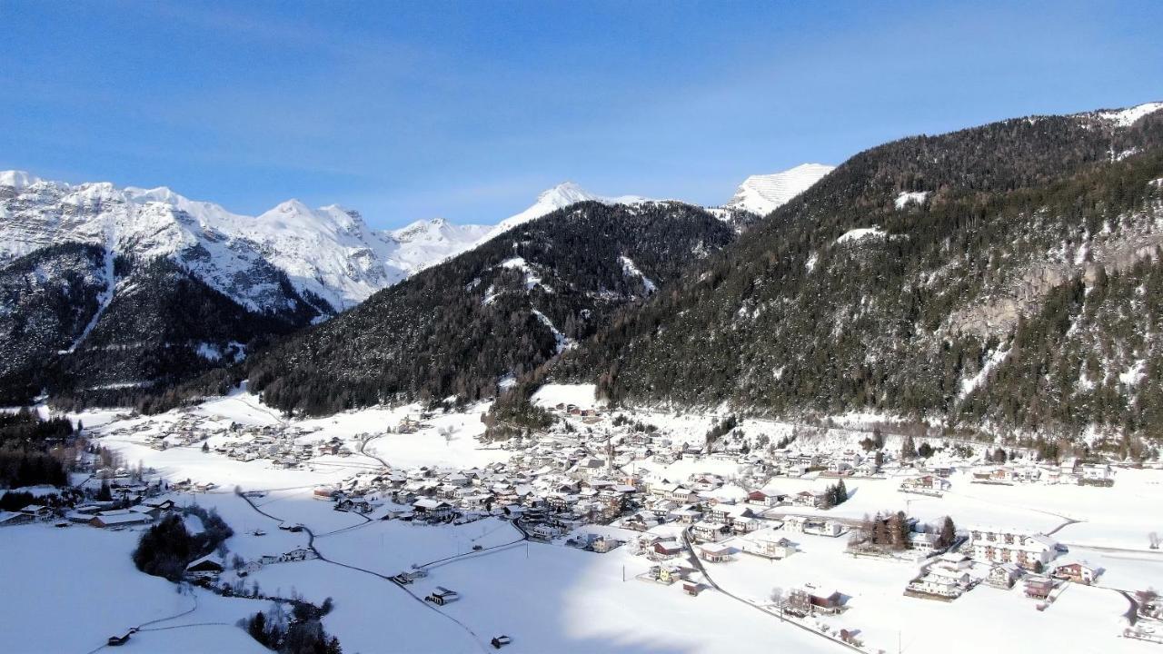 Alpen Gasthof Apartments Hohe Burg Trins Buitenkant foto