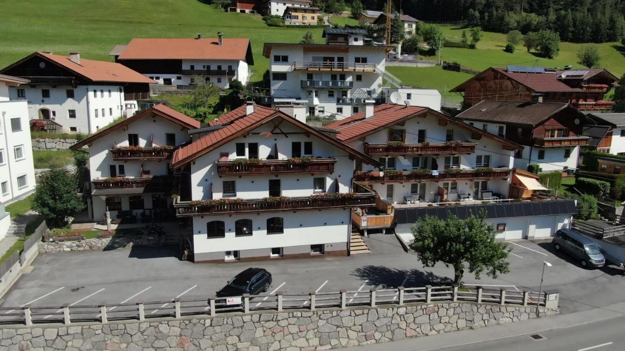 Alpen Gasthof Apartments Hohe Burg Trins Buitenkant foto